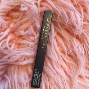 Anastasia Beverly Hills brow pencil NEW